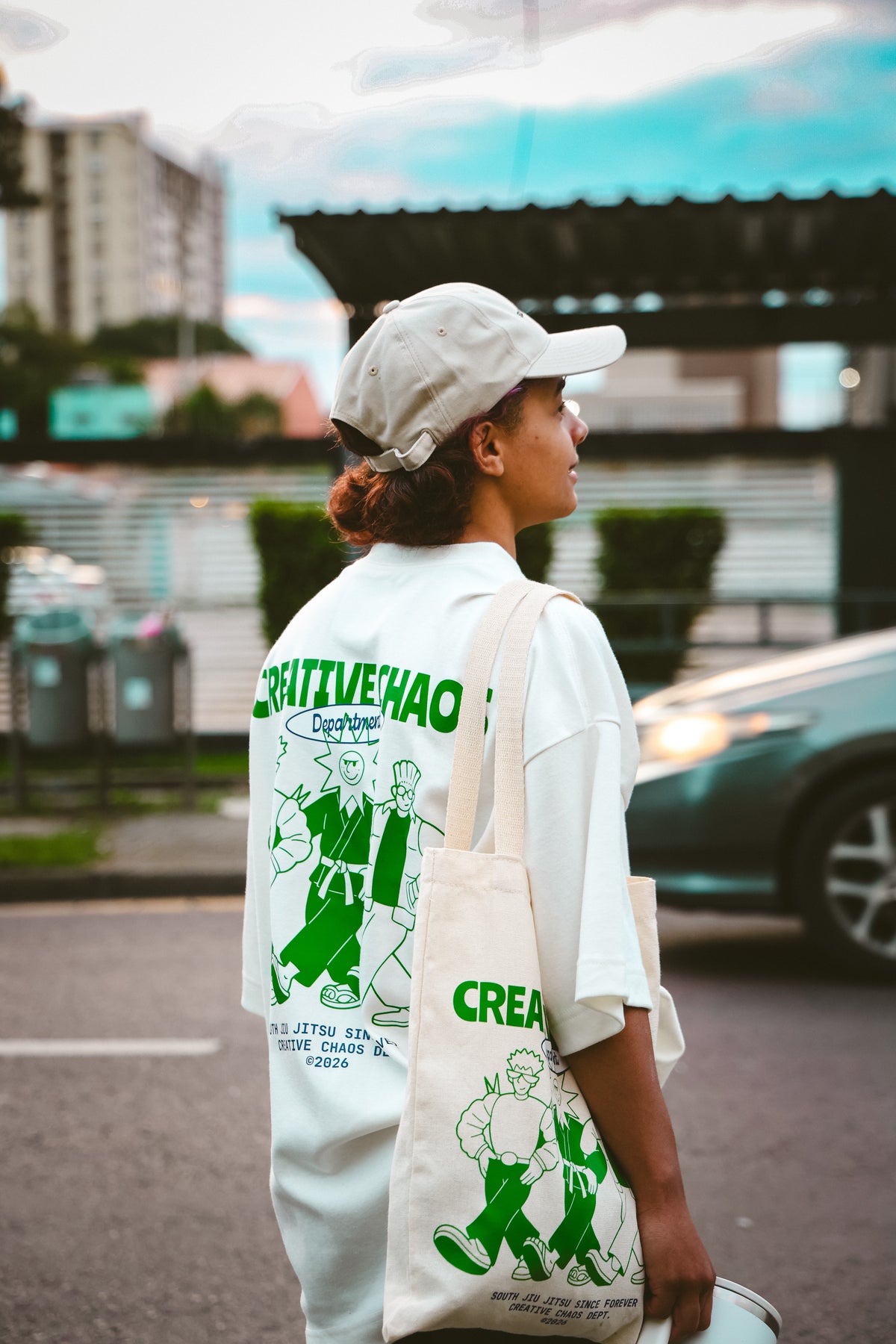 CAMISETA OVERSIZED CREATIVE CHAOS